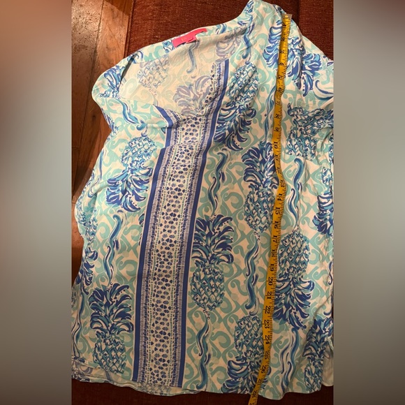 Lilly Pulitzer Keona Tunic Top. Pineapples out of the blue. XL - Picture 4 of 4